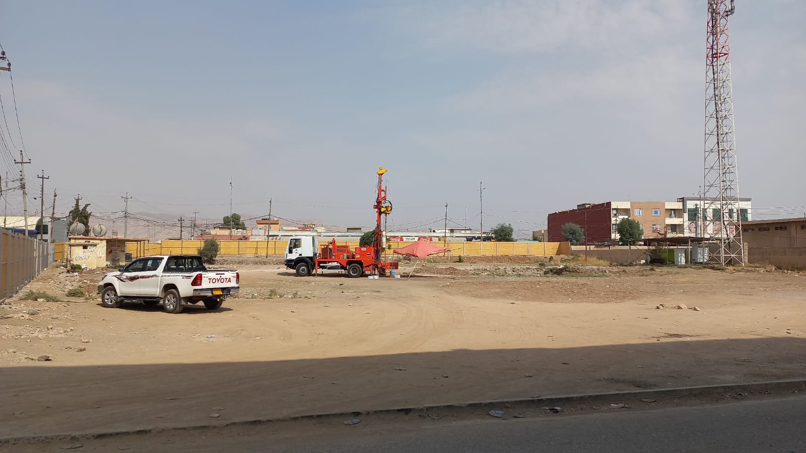 تاقیکرنا ئەردی